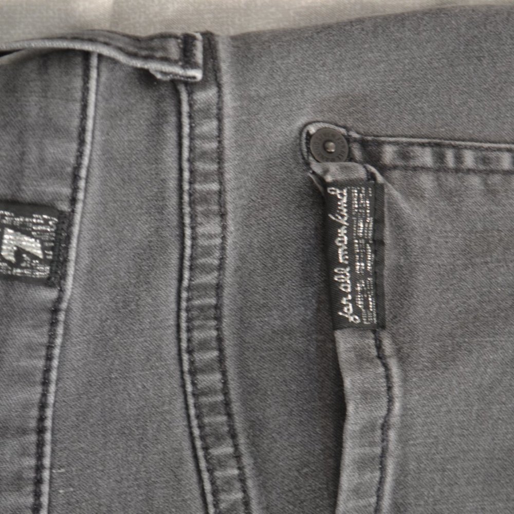 7 For All Mankind Skinny Jean - Size 26 - Picture 8 of 9